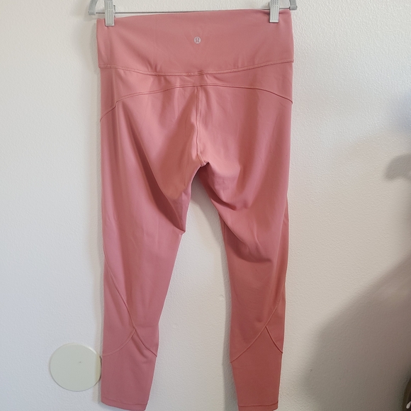 Lululemon Pink In Movement 7/8 Tight *Everlux 25" - Picture 5 of 8